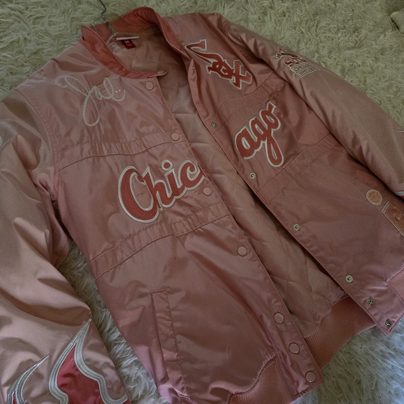 Joe Fresh Goods Chicago White Sox 2005 World Series Champions Pink Flames Coat - Picture 7 of 11